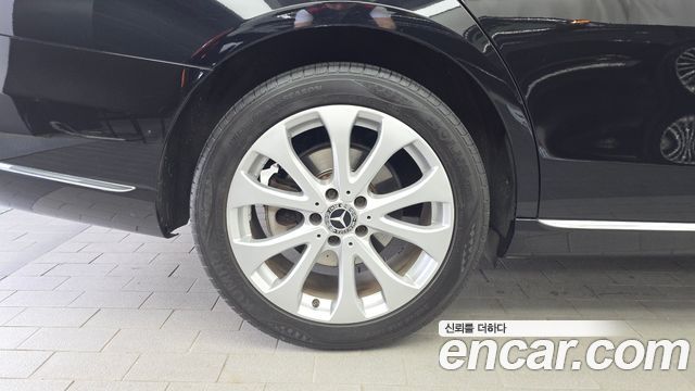 Mercedes-Benz E-Class W213 E220d Exclusive - фото 4