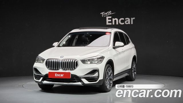 BMW X1 F48 xDrive 20i xLine - фото 0