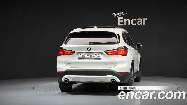 BMW X1 F48 xDrive 20i xLine - фото 3