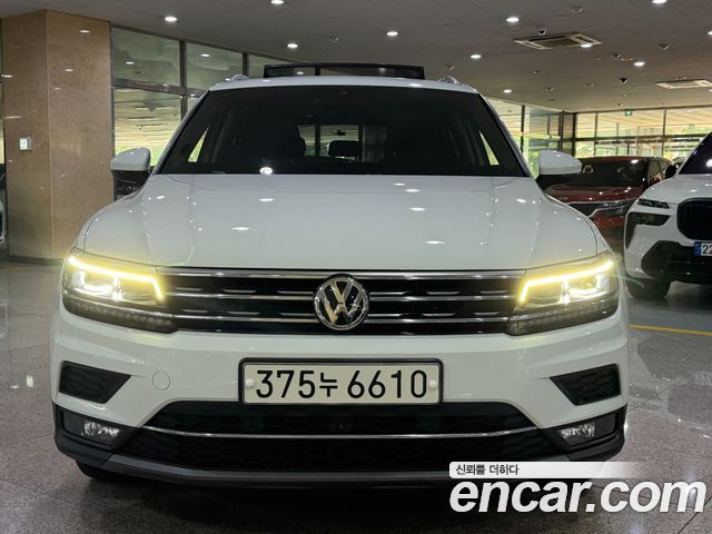 Volkswagen Tiguan 2-го поколения 2.0 TDI Prestige - фото 1