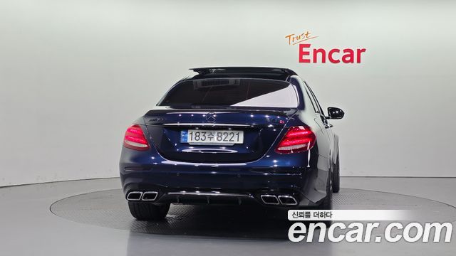 Mercedes-Benz E-Class W213 E63 AMG 4MATIC+ - фото 3