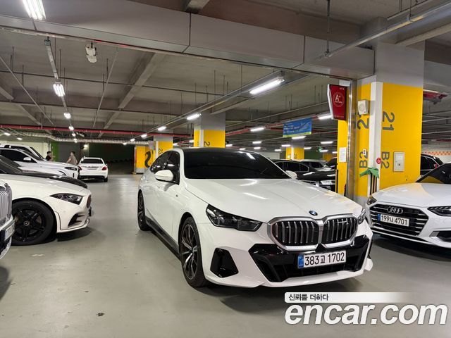 BMW 5-Series G60 530i xDrive M Sport - фото 2