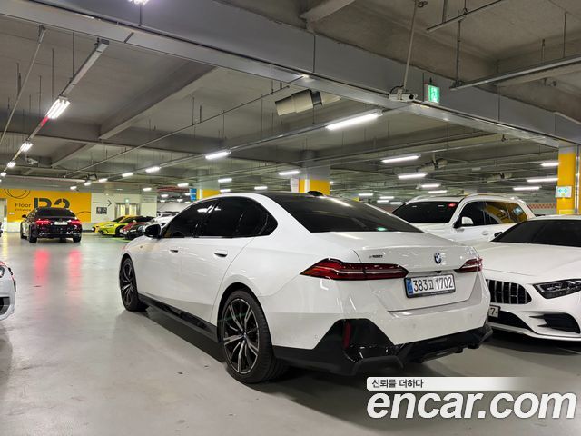 BMW 5-Series G60 530i xDrive M Sport - фото 3