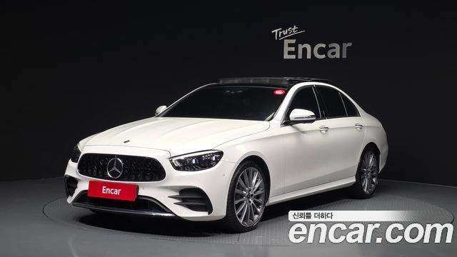 Mercedes-Benz E-Class W213 E350 4MATIC AMG Line - фото 0