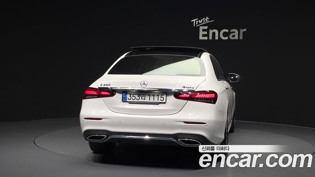 Mercedes-Benz E-Class W213 E350 4MATIC AMG Line - фото 3