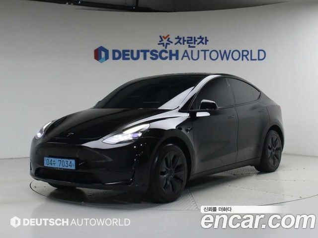 Tesla Model Y RWD - фото 0