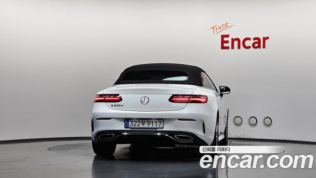 Mercedes-Benz E-Class W213 E220d Cabriolet - фото 3