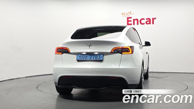 Tesla Model Y RWD - фото 3