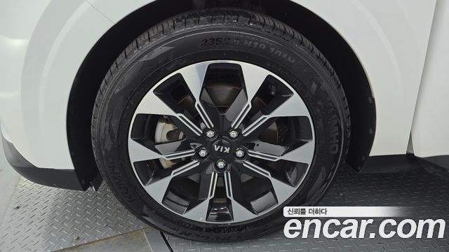 Kia Carnival 4-го поколения 7-Seater Signature - фото 4