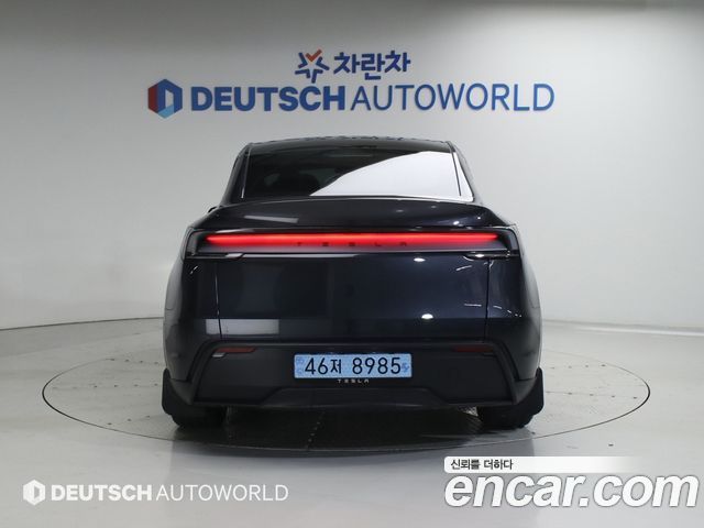 Tesla Model Y Premium RWD - фото 3