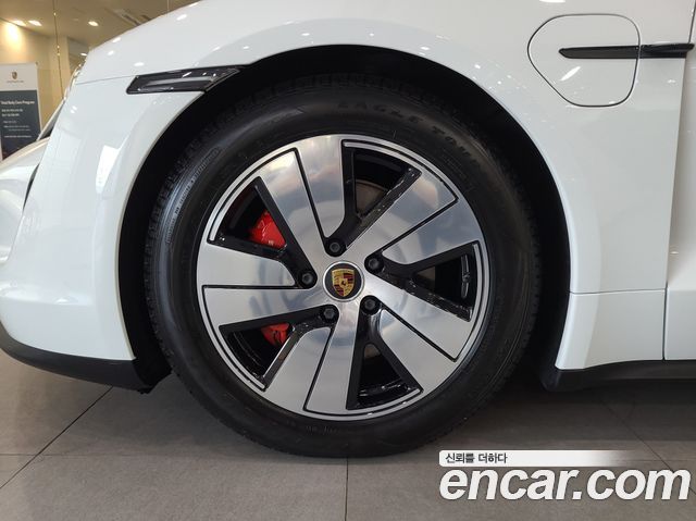 Porsche Taycan 4S - фото 4