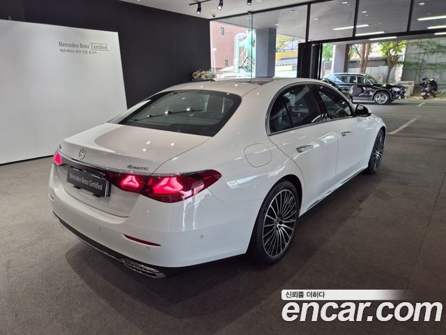 Mercedes-Benz E-Class W214 E450 4MATIC Exclusive - фото 1