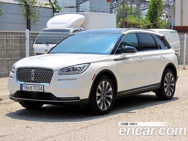 Lincoln Corsair 2.0 Reserve AWD - фото 1