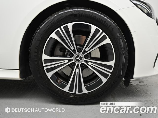 Mercedes-Benz E-Class W214 E200 Avantgarde - фото 4