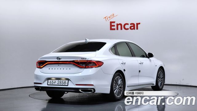 Hyundai Grandeur IG, гибрид Exclusive Special - фото 1