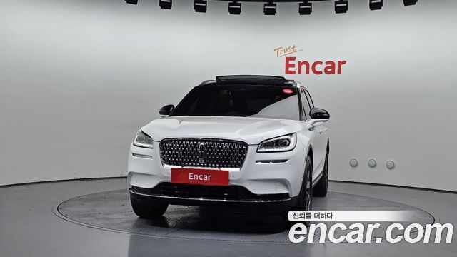 Lincoln Corsair 2.0 Reserve AWD - фото 2