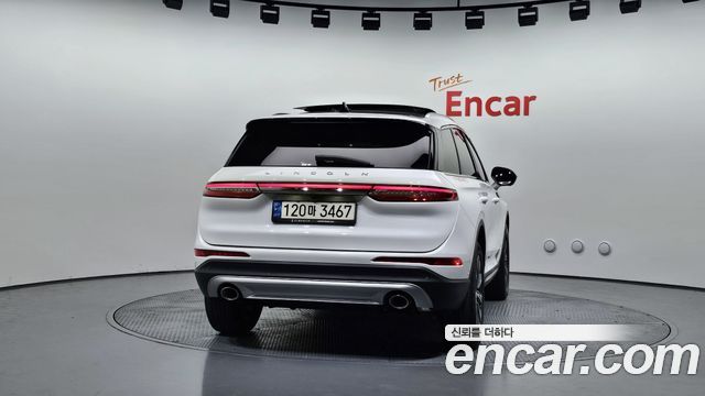 Lincoln Corsair 2.0 Reserve AWD - фото 3