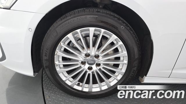 Audi A6 C8 40 TDI Premium - фото 4