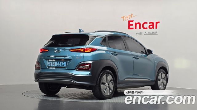 Hyundai Kona Premium - фото 1
