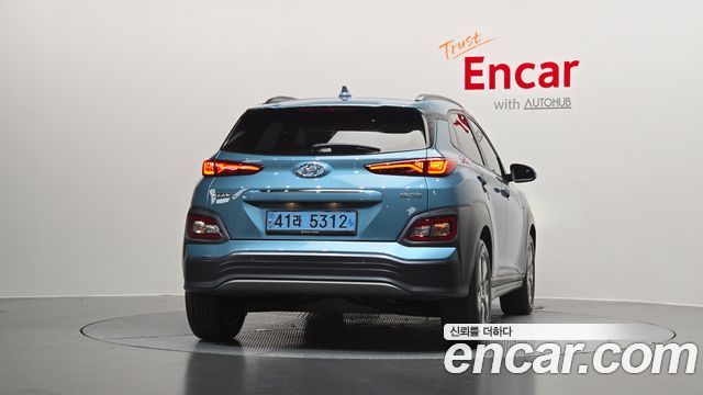 Hyundai Kona Premium - фото 3