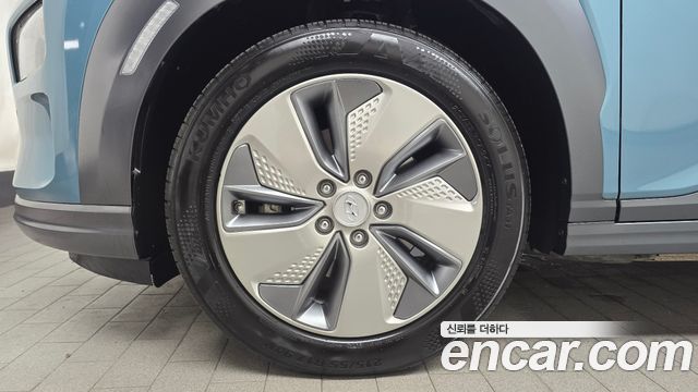 Hyundai Kona Premium - фото 4