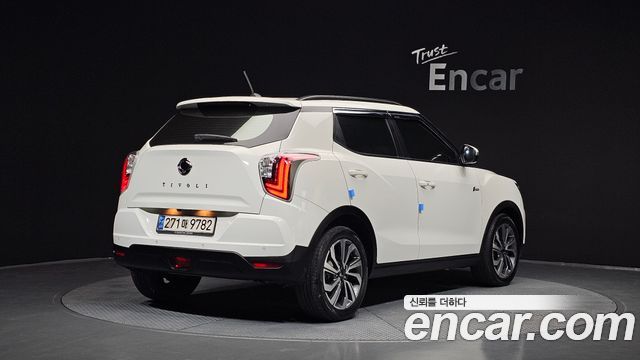 SsangYong Tivoli Gasoline 1.5 2WD V5 - фото 1