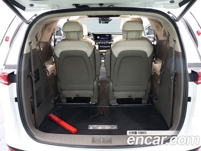 Kia Carnival 4-го поколения 9-Seater Hi-Limousine Signature - фото 4