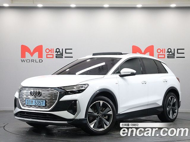 Audi Q4 e-tron F4 40 Premium - фото 0