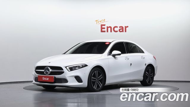 Mercedes-Benz A-Class W177 A200d Sedan - фото 0