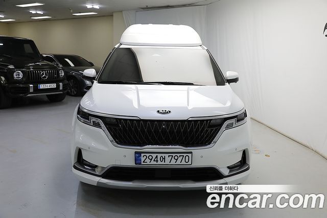 Kia Carnival 4-го поколения Gasoline 7-Seater Hi-Limousine Signature - фото 1