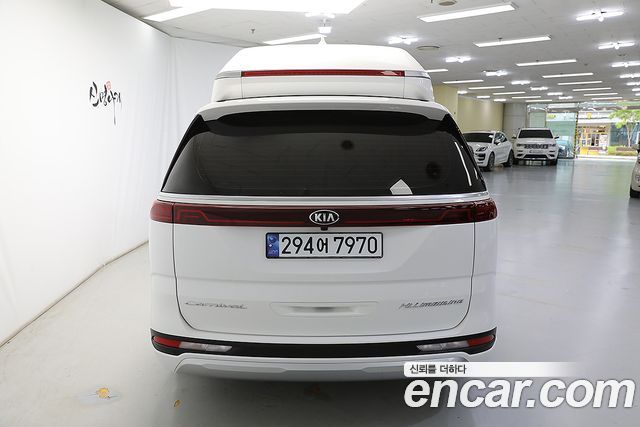 Kia Carnival 4-го поколения Gasoline 7-Seater Hi-Limousine Signature - фото 4