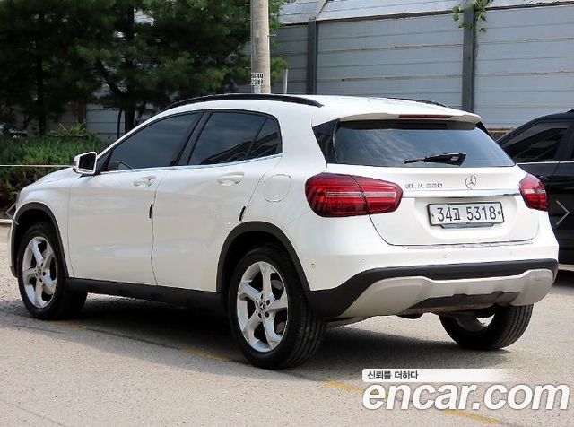 Mercedes-Benz GLA-Class X156 GLA220 - фото 1
