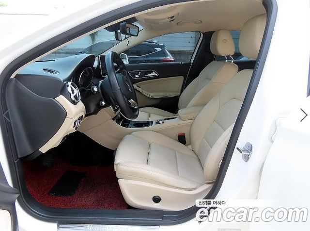 Mercedes-Benz GLA-Class X156 GLA220 - фото 3