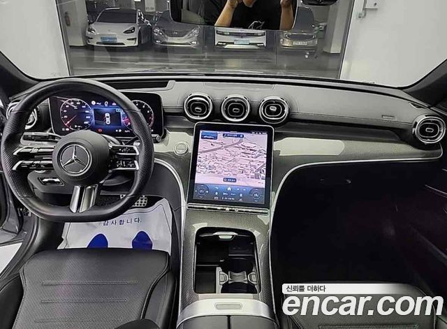 Mercedes-Benz C-Class W206 C300 AMG Line - фото 4