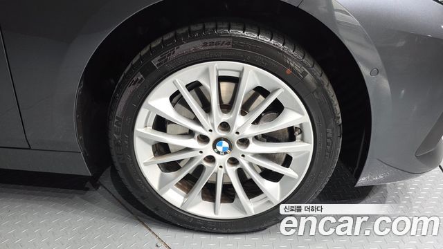 BMW 2-Series F44 220d Advantage - фото 4
