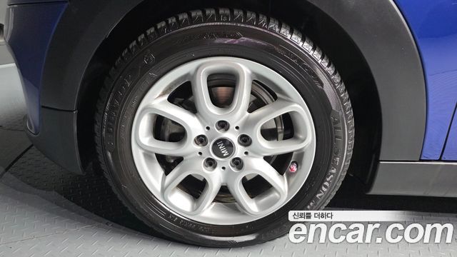Mini Cooper 5Door HIGH 3rd - фото 4