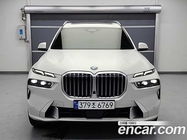 BMW X7 G07 xDrive 40i Design Pure Excellence 7-Seater - фото 1