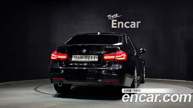 BMW 3-Series F30 320i M Sport - фото 3