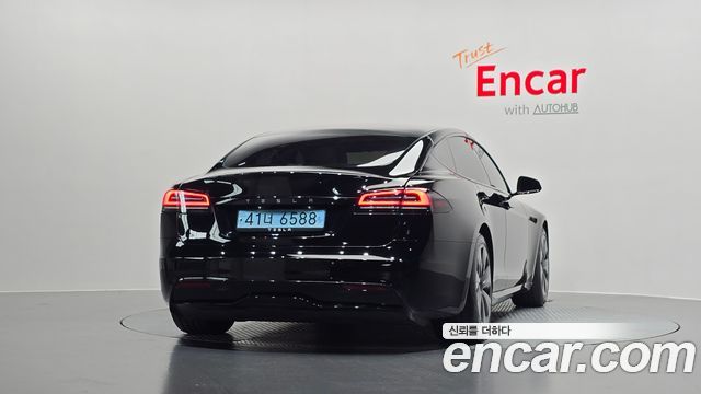 Tesla Model S AWD - фото 3