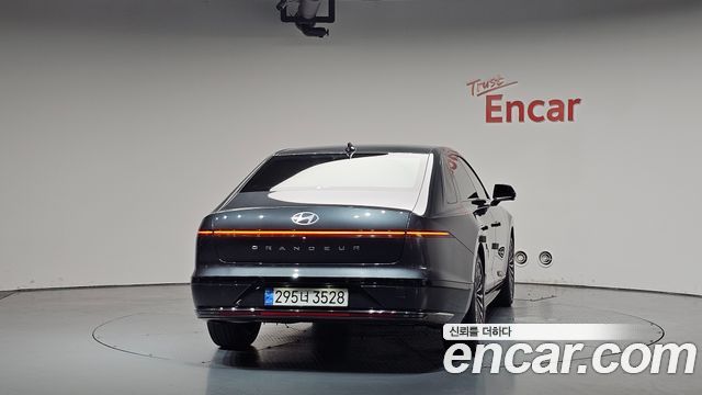 Hyundai Grandeur GN7, гибрид Calligraphy - фото 2