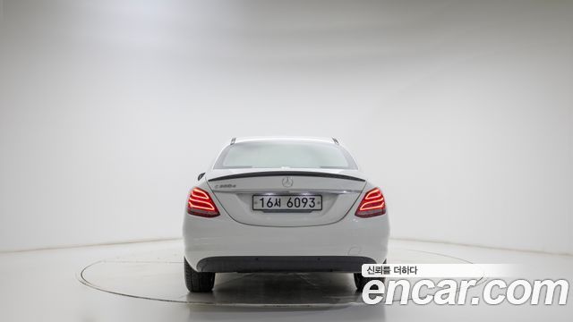 Mercedes-Benz C-Class W205 C200 d - фото 3