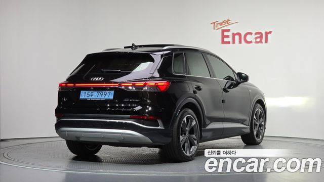 Audi Q4 e-tron F4 40 Premium - фото 1