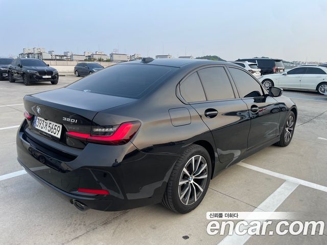 BMW 3-Series G20 320i - фото 4