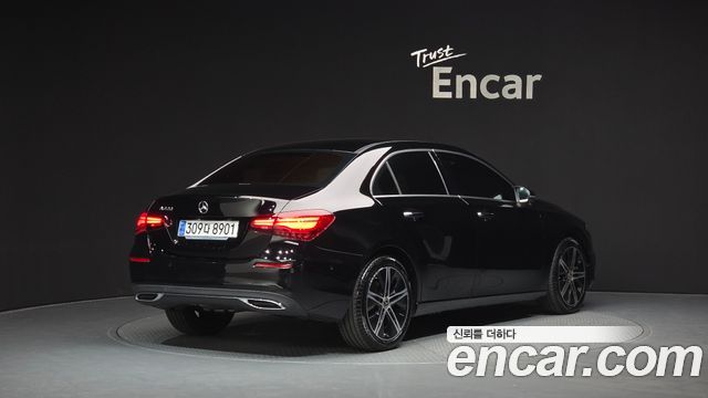 Mercedes-Benz A-Class W177 A220 Sedan - фото 1