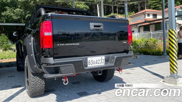 Chevrolet (GM Daewoo) Colorado 3.6 Z71-X Midnight 4WD - фото 3