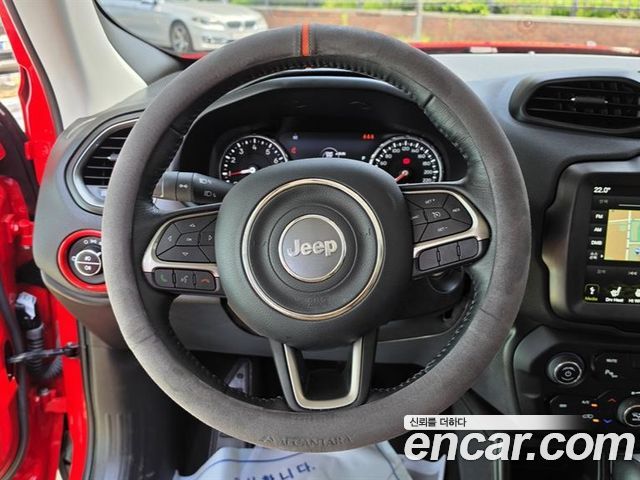 Jeep Renegade 1.3 Limited - фото 4