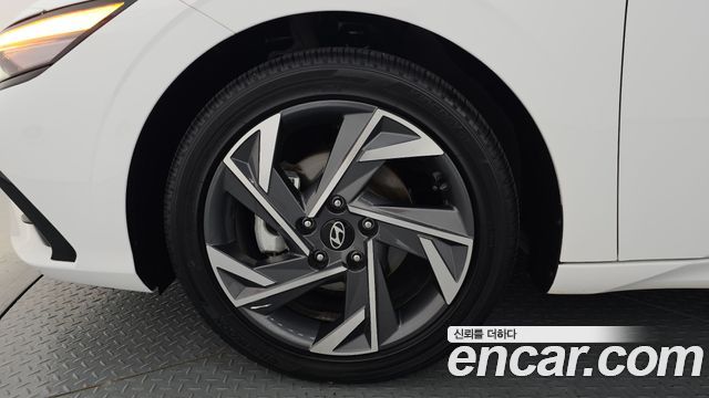 Hyundai Avante Новый CN7 1.6 Inspiration - фото 4