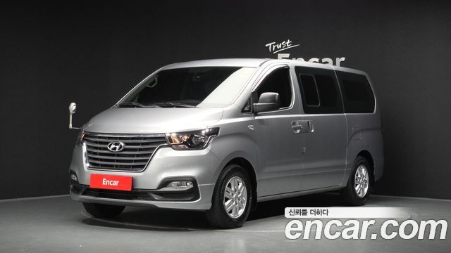 Hyundai Starex Новый Van 5-Seater Modern - фото 0