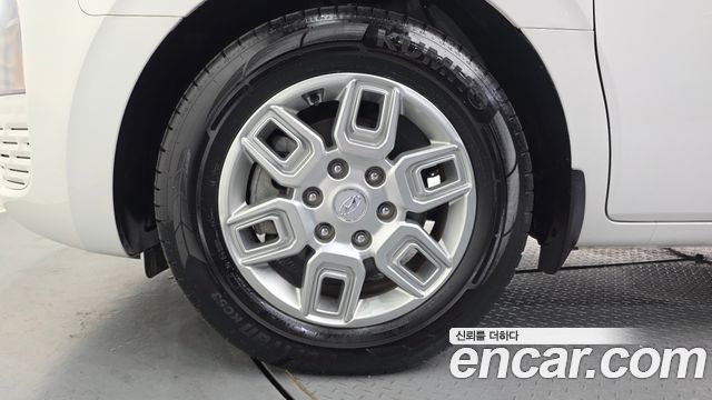 Hyundai Staria Cargo 5-Seater Modern - фото 4
