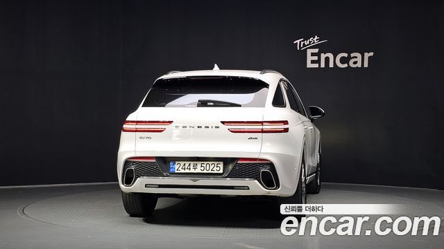 Genesis GV70 2.5T Gasoline AWD - фото 3